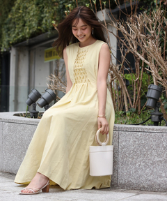 スモッキングワンピース