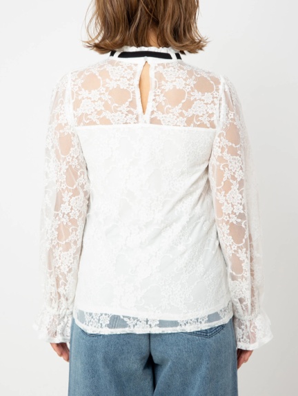 総レースボウタイ付きブラウス