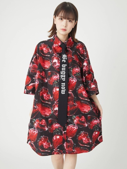 イチゴ柄Bigシャツ