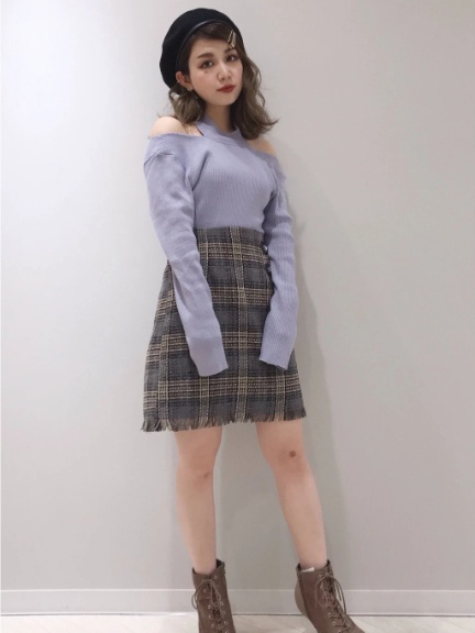 チョーカー風リブニット