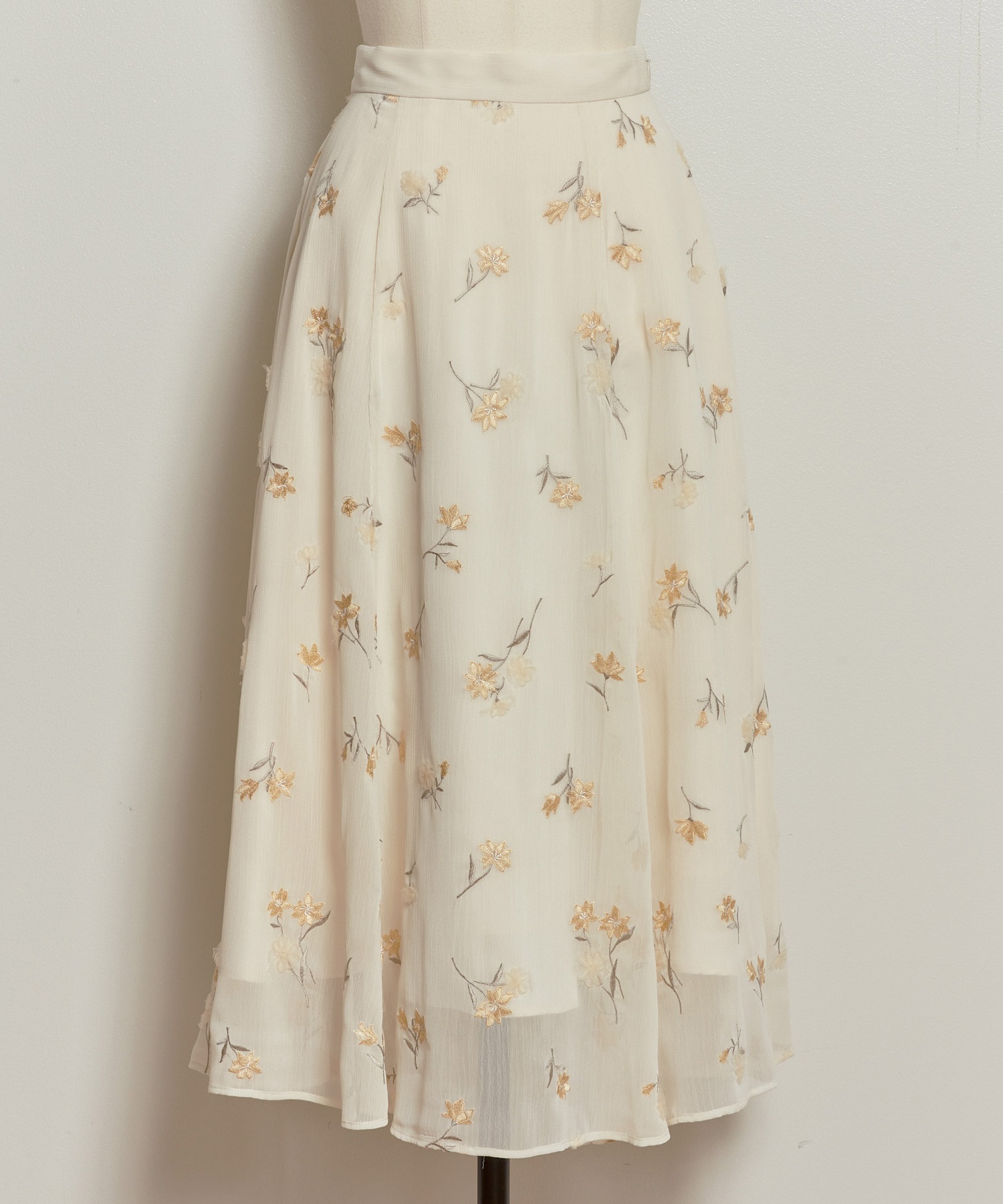 ３Ｄフラワー刺繍スカート