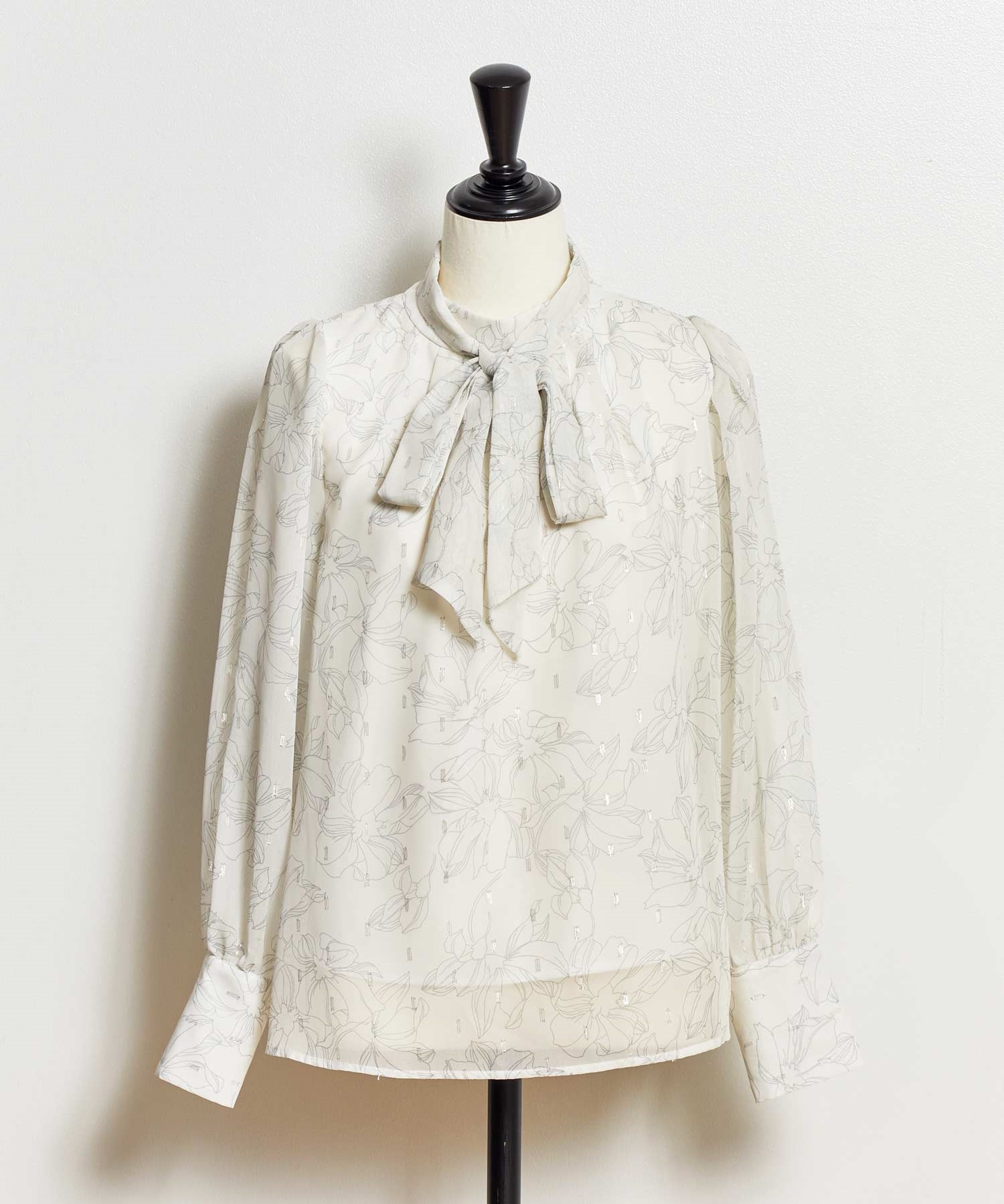 ラメカットジャガードリボンブラウス