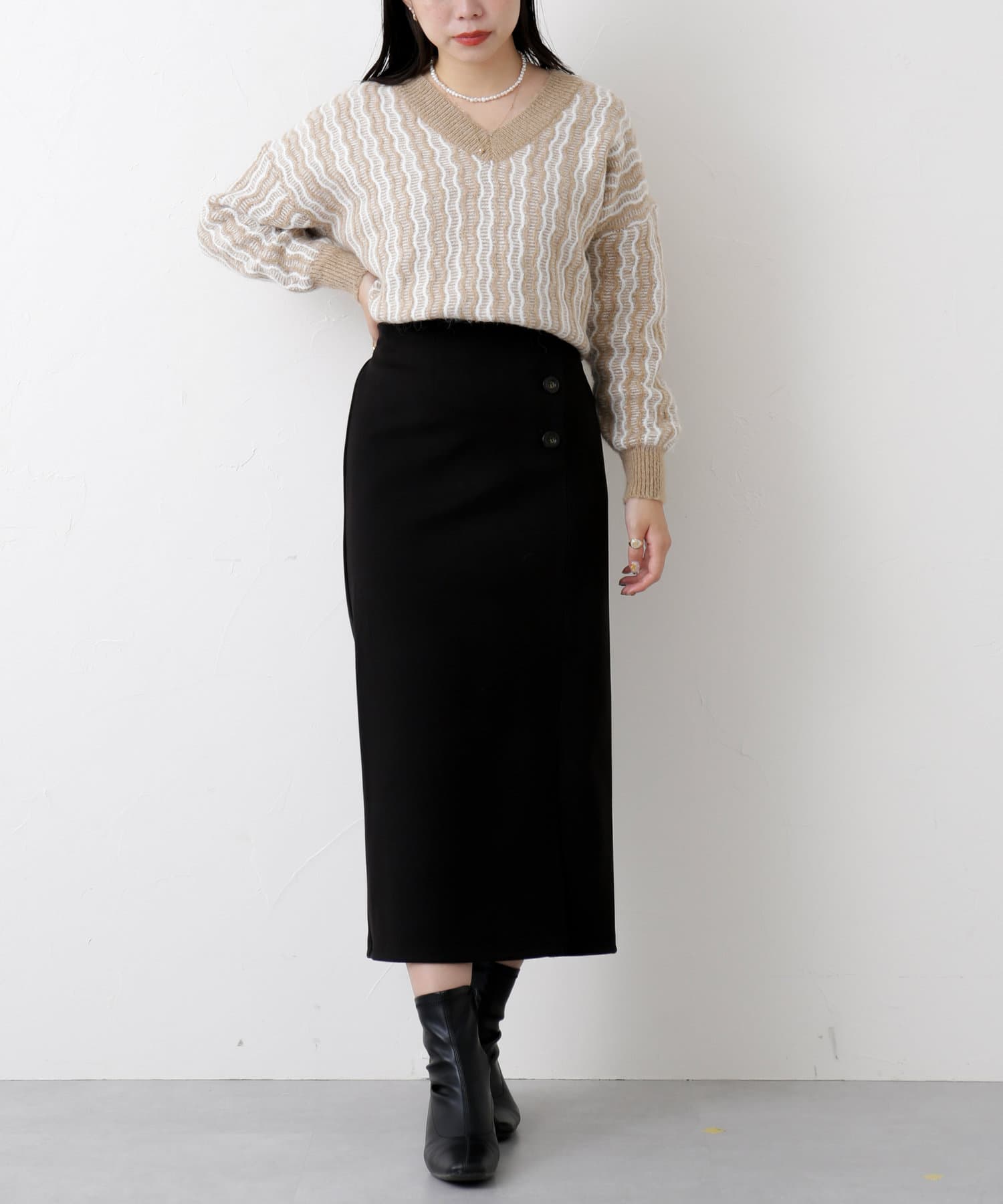 ストライプ起毛Vニット