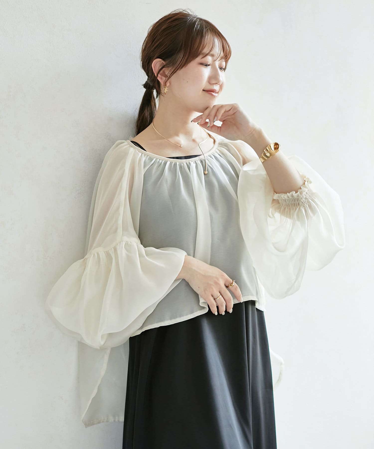 【4/4発売！YUNA企画】袖ボリュームオーガンジーギャザーブラウス