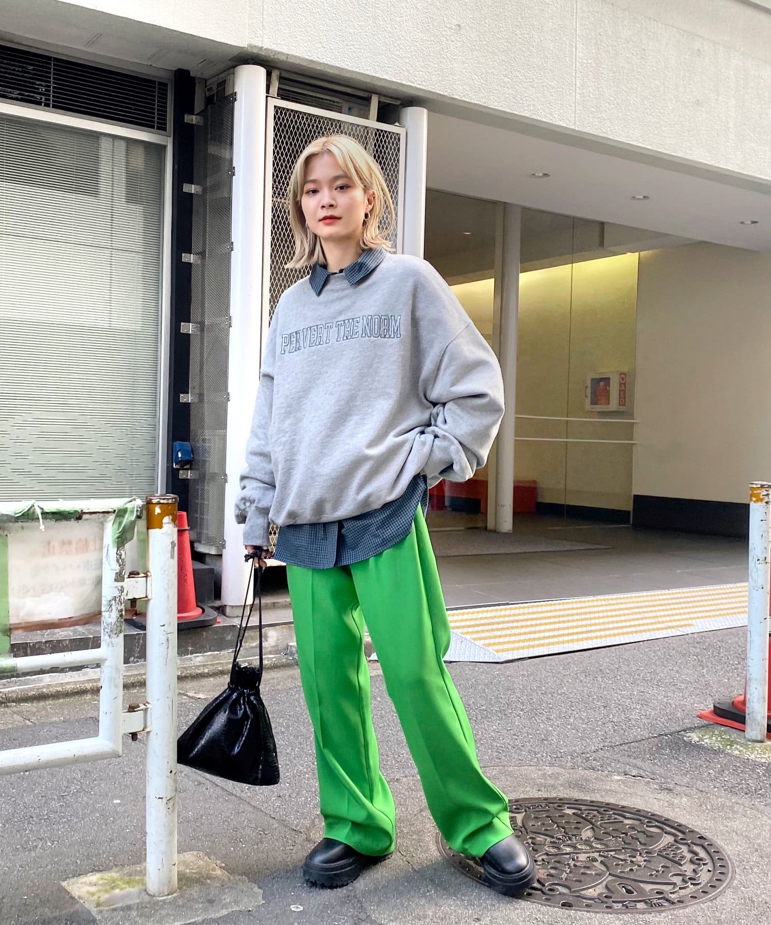 PERVERTクルースウェット