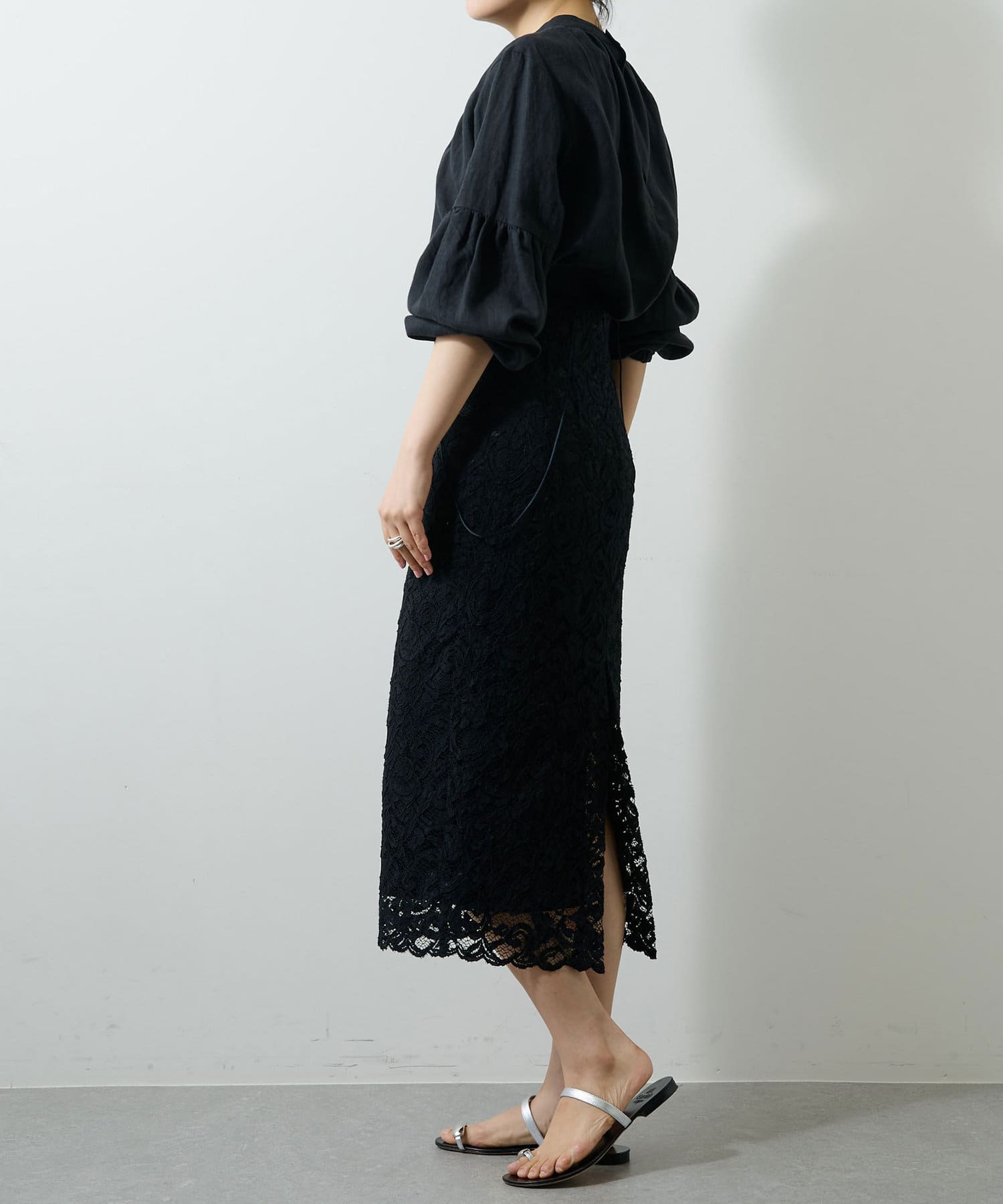 フレンチリネンギャザーボリュームプルオーバー