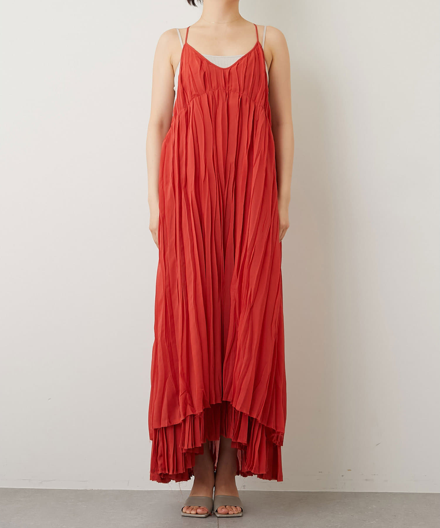 【Col Pierrot】プリーツキャミワンピース 【Col Pierrot】プリーツキャミワンピース