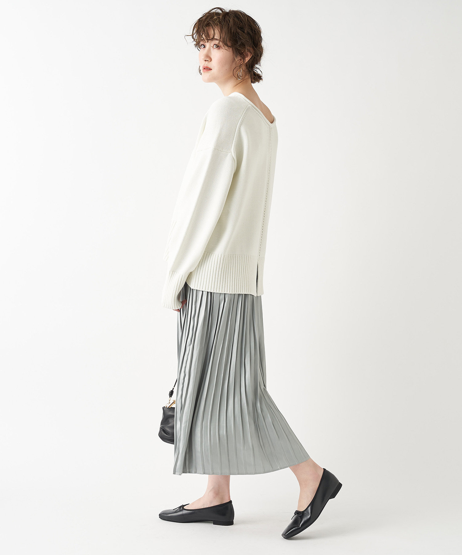 《予約》【《ルーズなシルエットが女性らしい》手洗い可】強撚クルーニット 《予約》【《ルーズなシルエットが女性らしい》手洗い可】強撚クルーニット