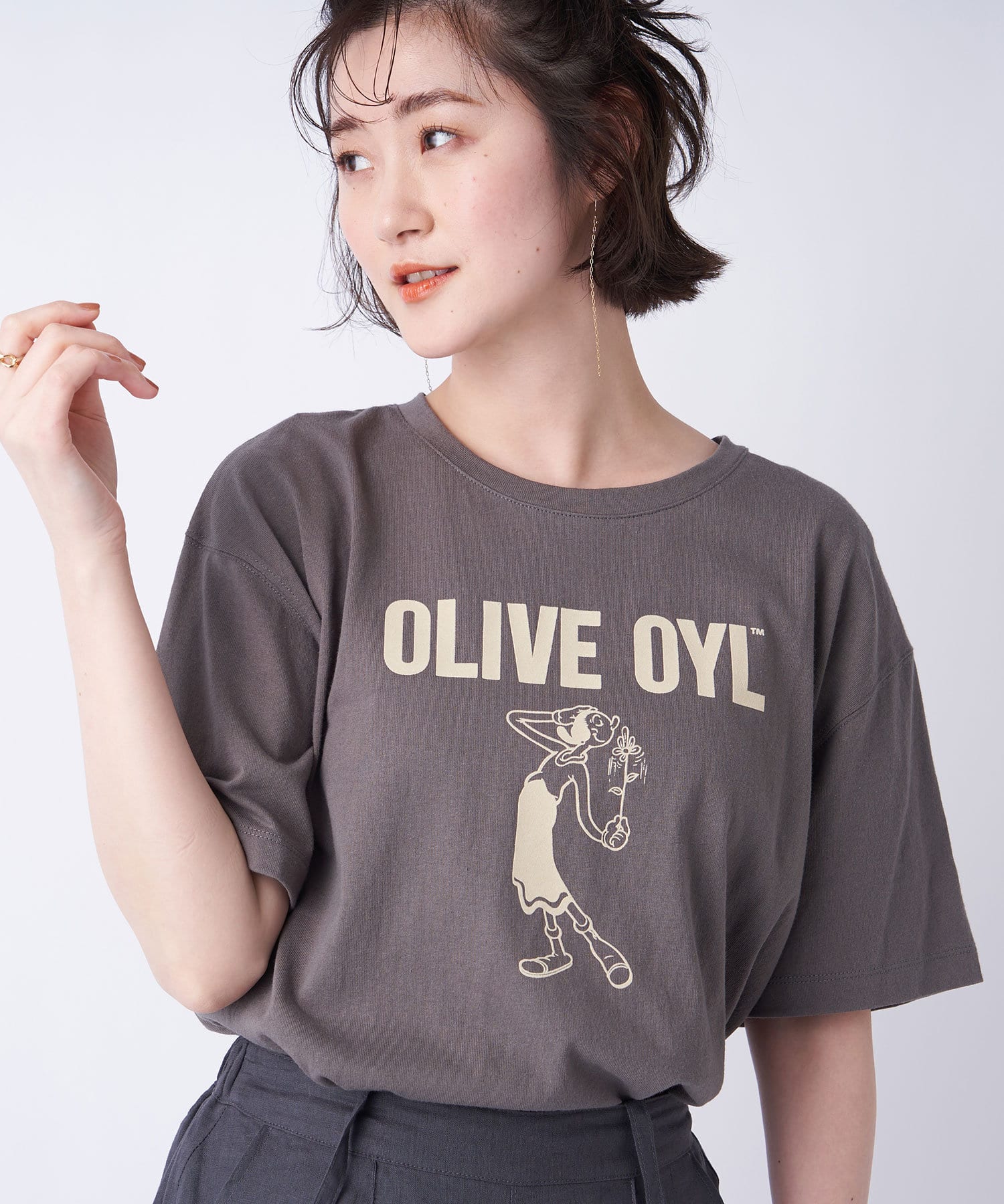 《予約》動画付き ここでしか手に入らない！【WEB限定・洗える】オリーブTシャツ