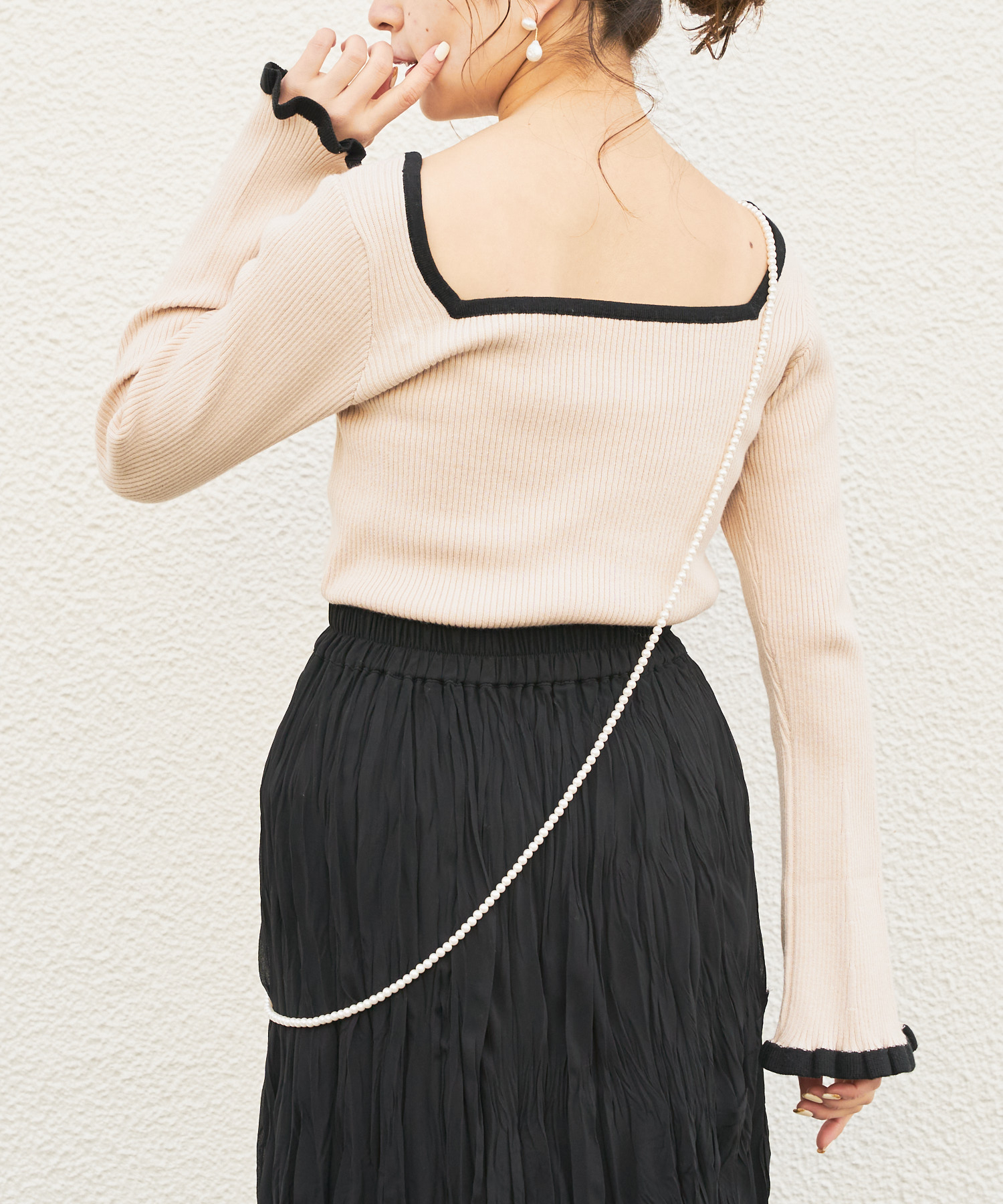 パイピング配色フレアリブニット