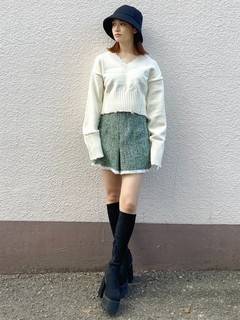 ヘムクラッシュVネックニット