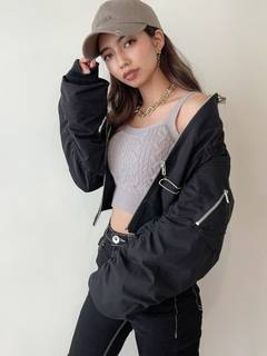 ケーブルニットビスチェ