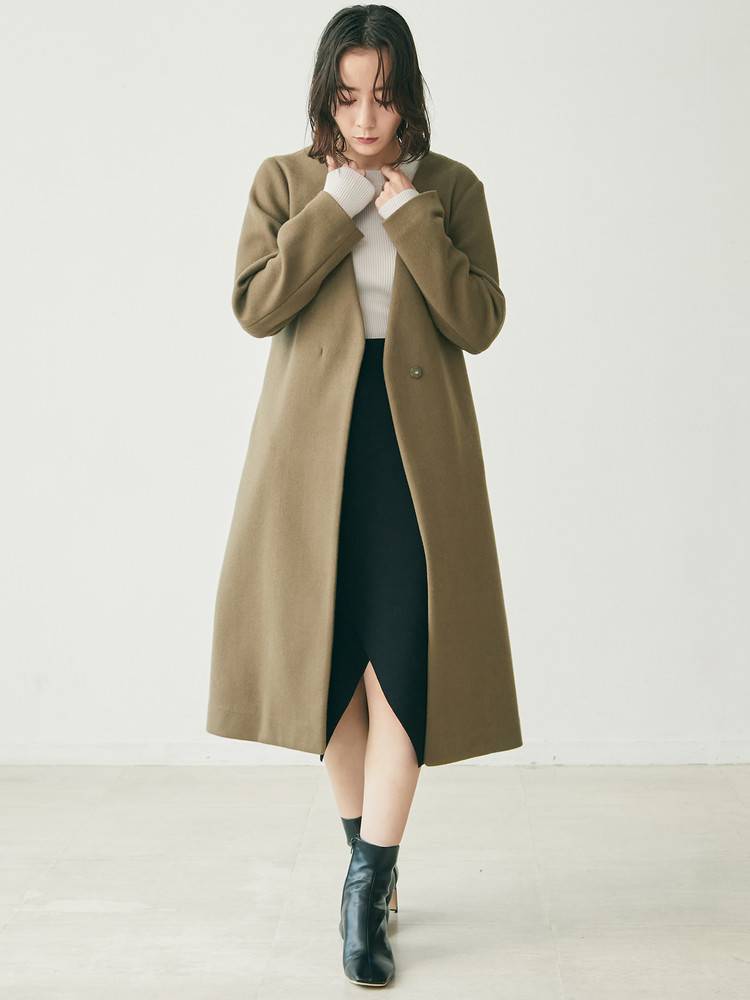 ミニマルノーカラーコート