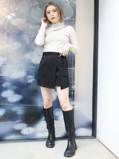 変形ネックニット