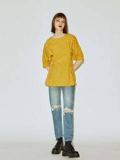 タックジャカードブラウス