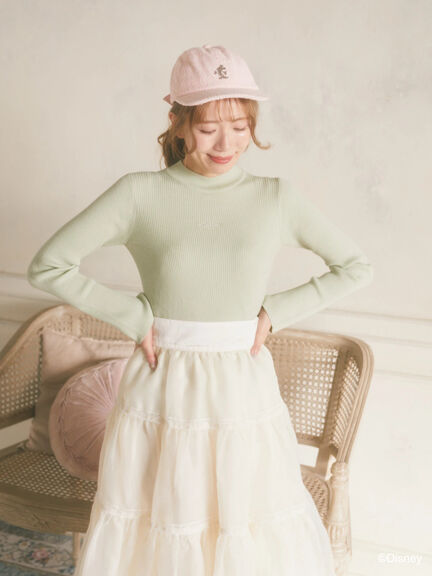 エンブロイダリーレースケープ付きニットプルオーバー