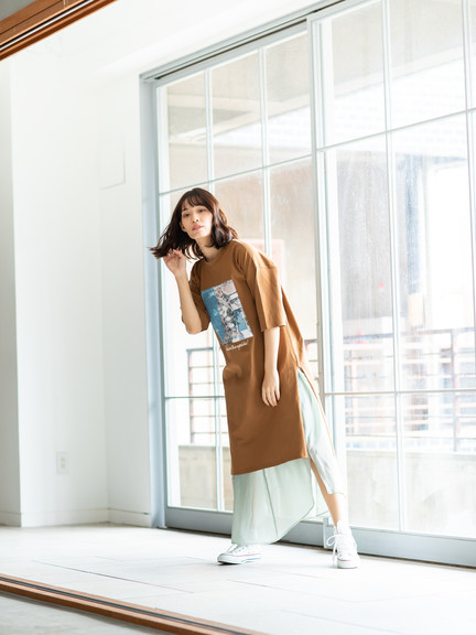 シャイニーボリュームスカート