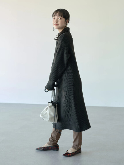 ナローケーブル柄ニットワンピース