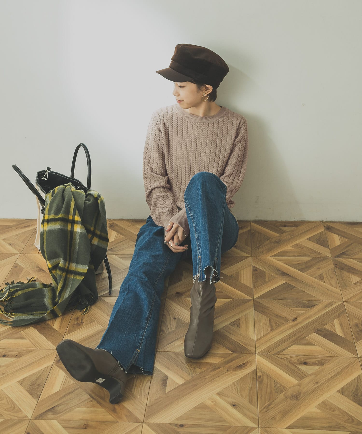 コンパクトミニケーブルニット