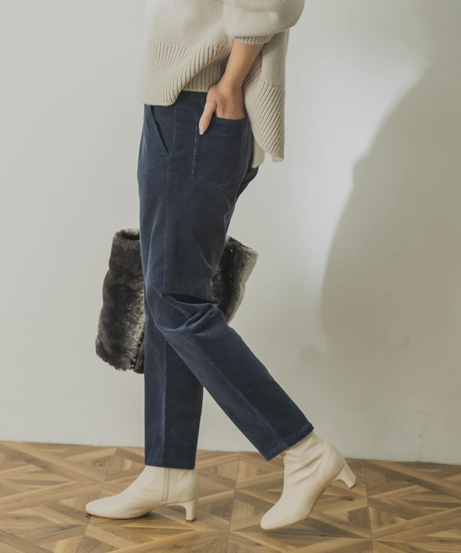 ストレッチコーデュロイテーパードパンツ ストレッチコーデュロイテーパードパンツ