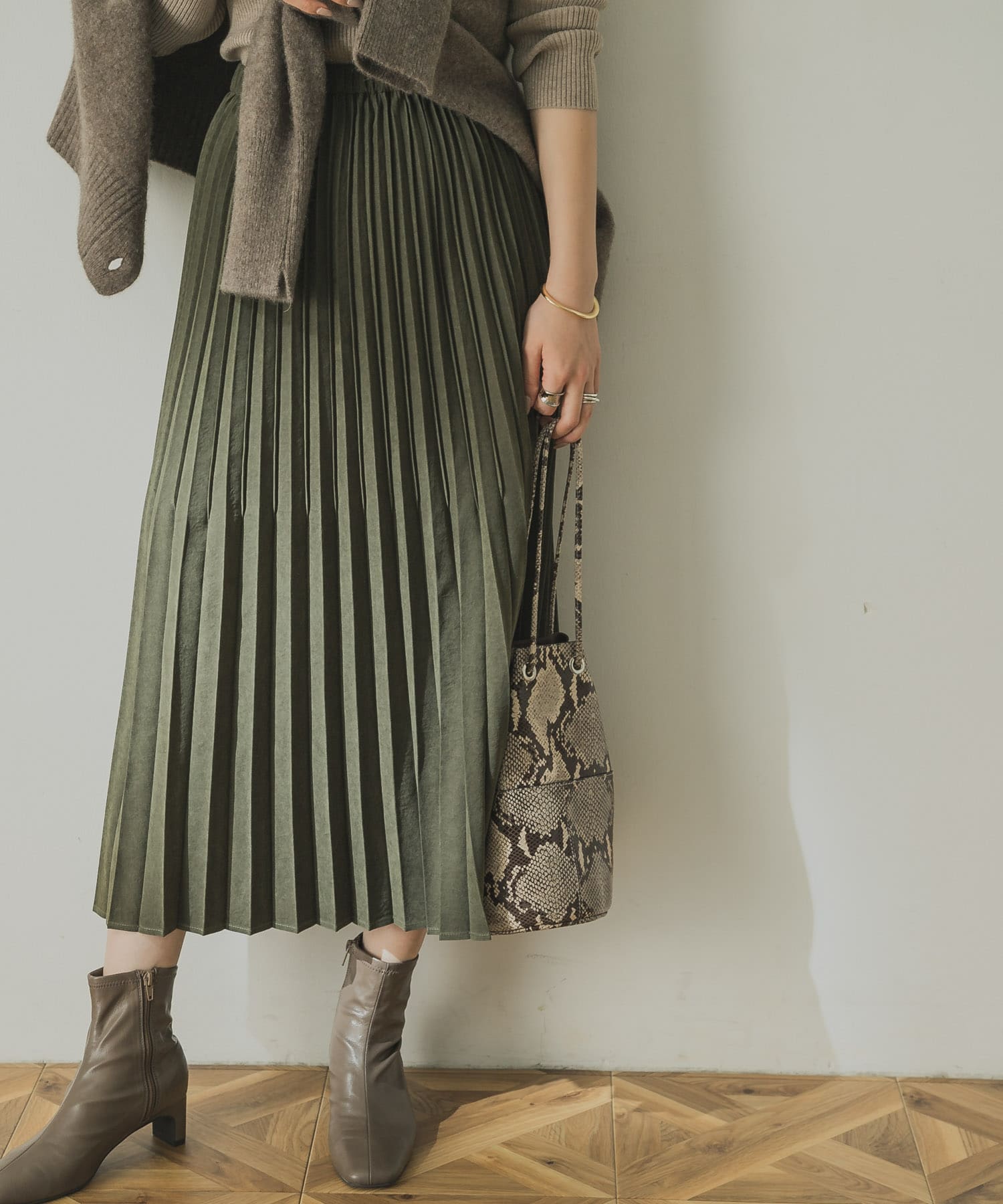 スウェードタッチプリーツスカート スウェードタッチプリーツスカート