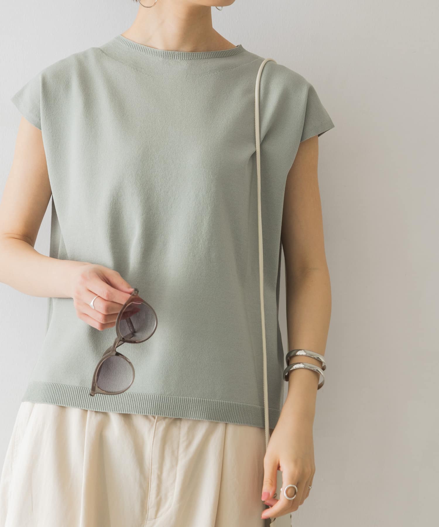 【WEB限定】フレンチスリーブニット