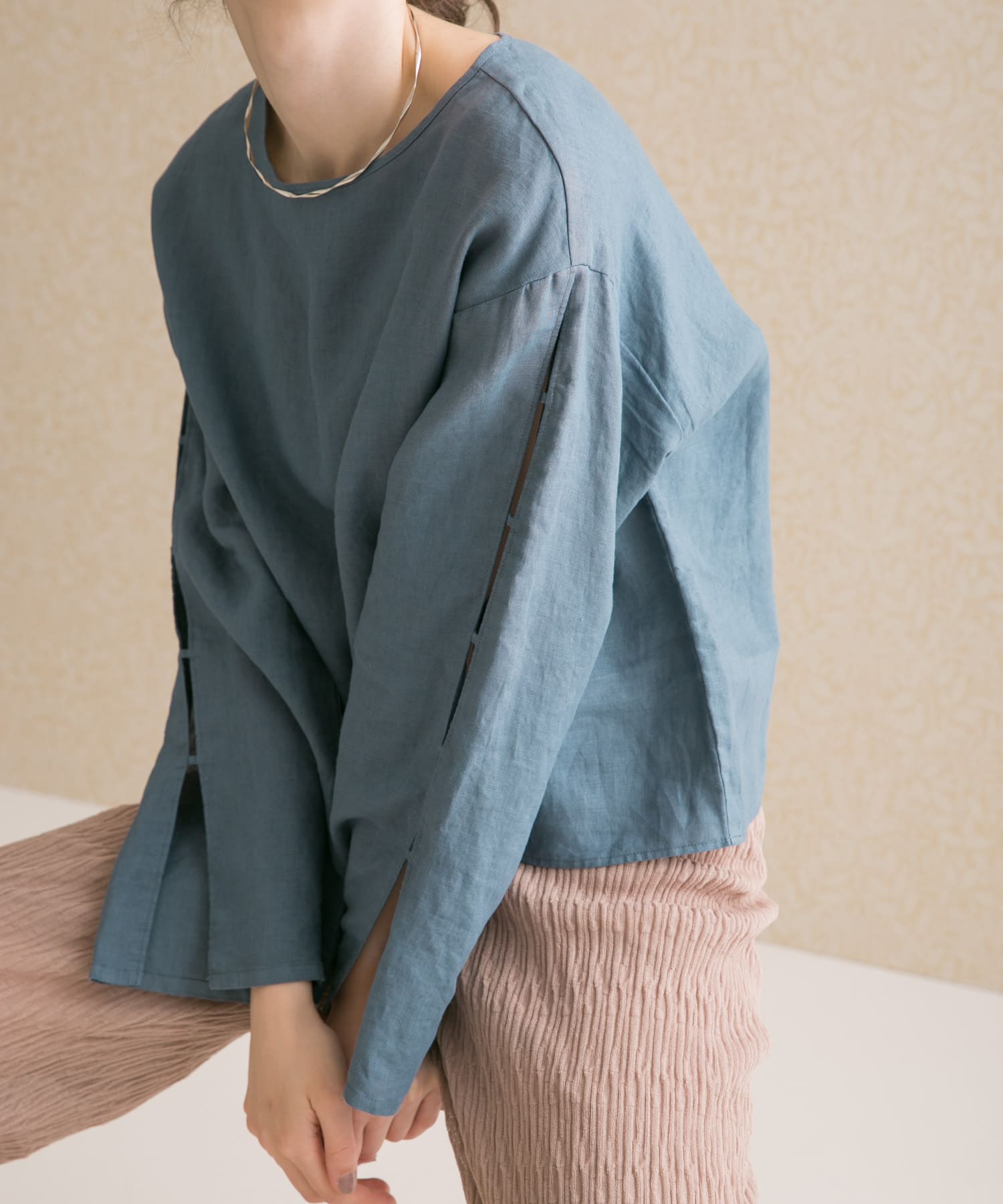 【WEB限定】thint リネンスリットスリーブブラウス 【WEB限定】thint リネンスリットスリーブブラウス