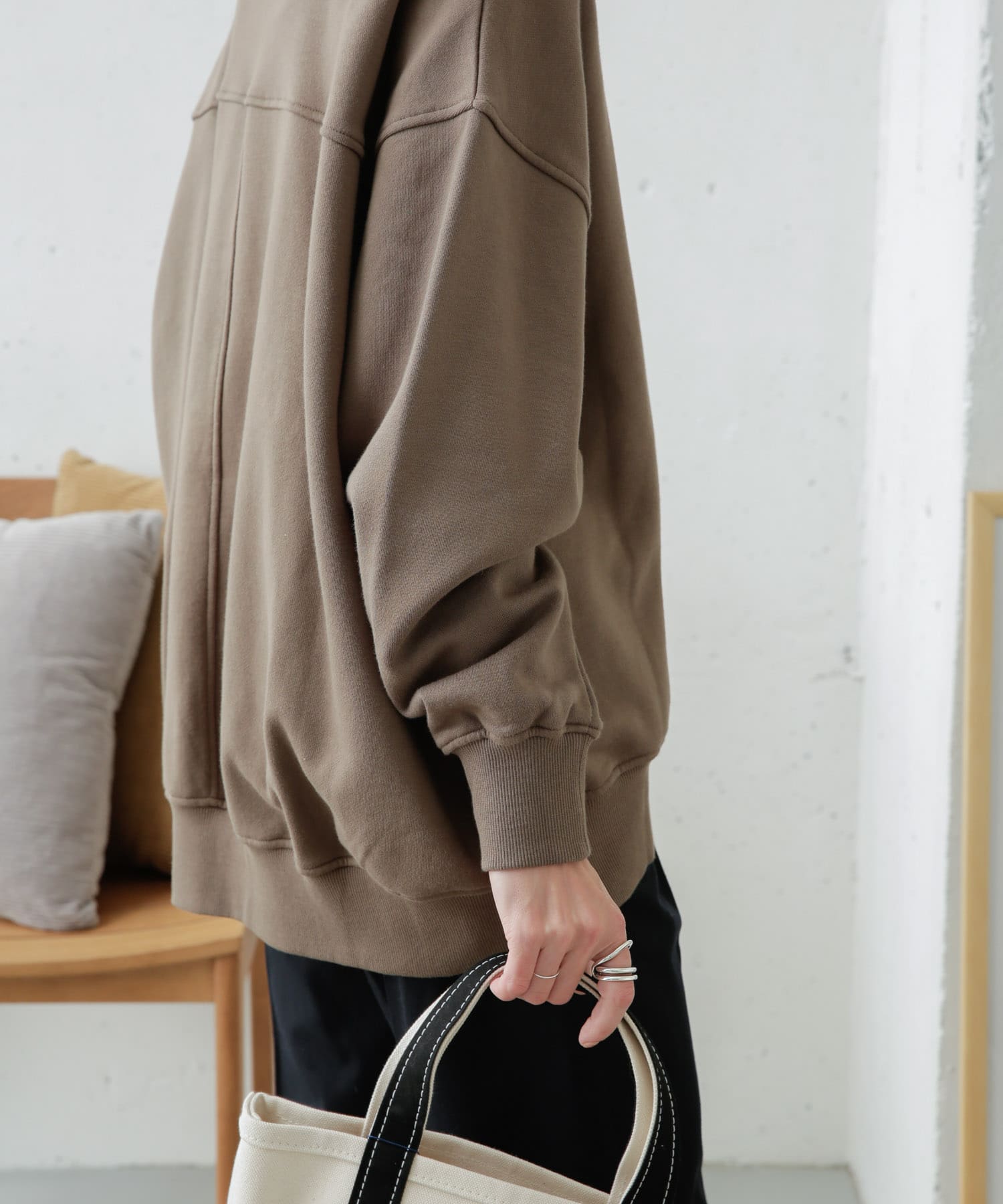 UR TECHタートルネック裏起毛スウェット