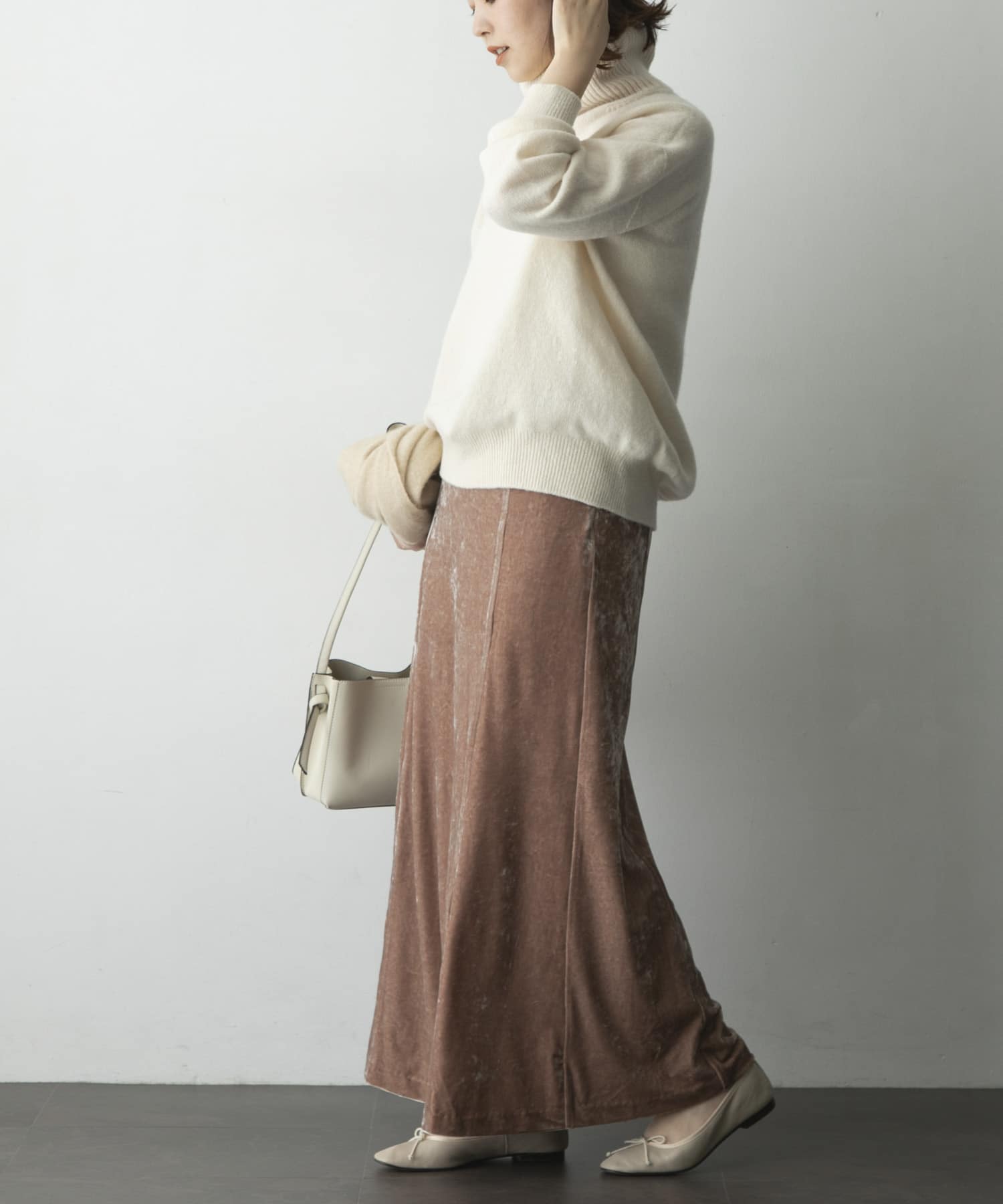 バックシームタートルニット バックシームタートルニット