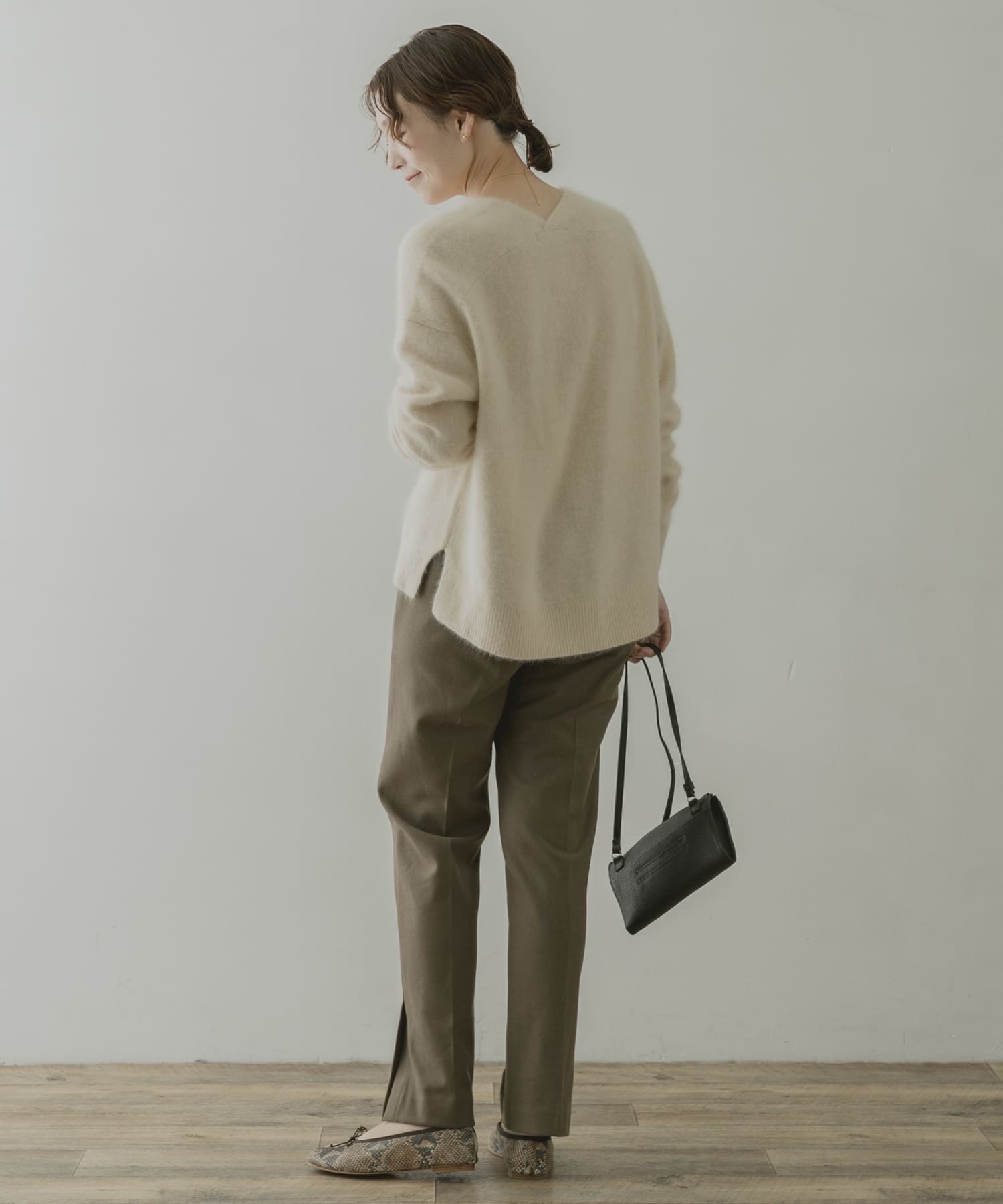 F by ROSSO Vネックファーニット F by ROSSO Vネックファーニット