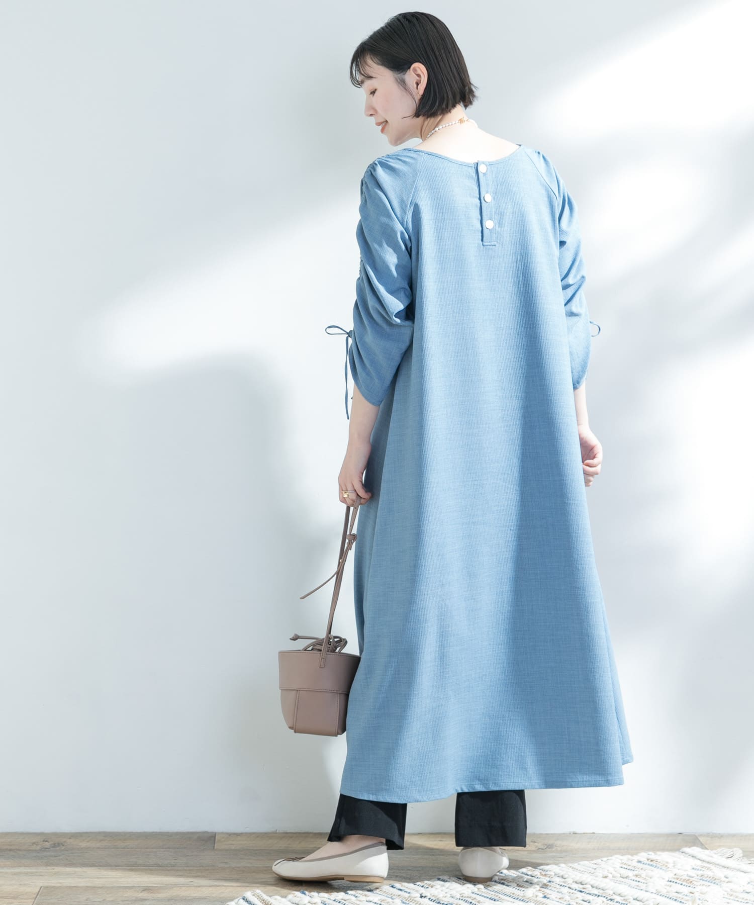 F by ROSSO　ギャザースリーブVネックワンピース