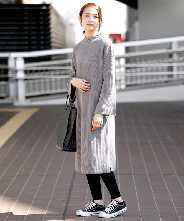 片畦編みスリットローゲージニットワンピース