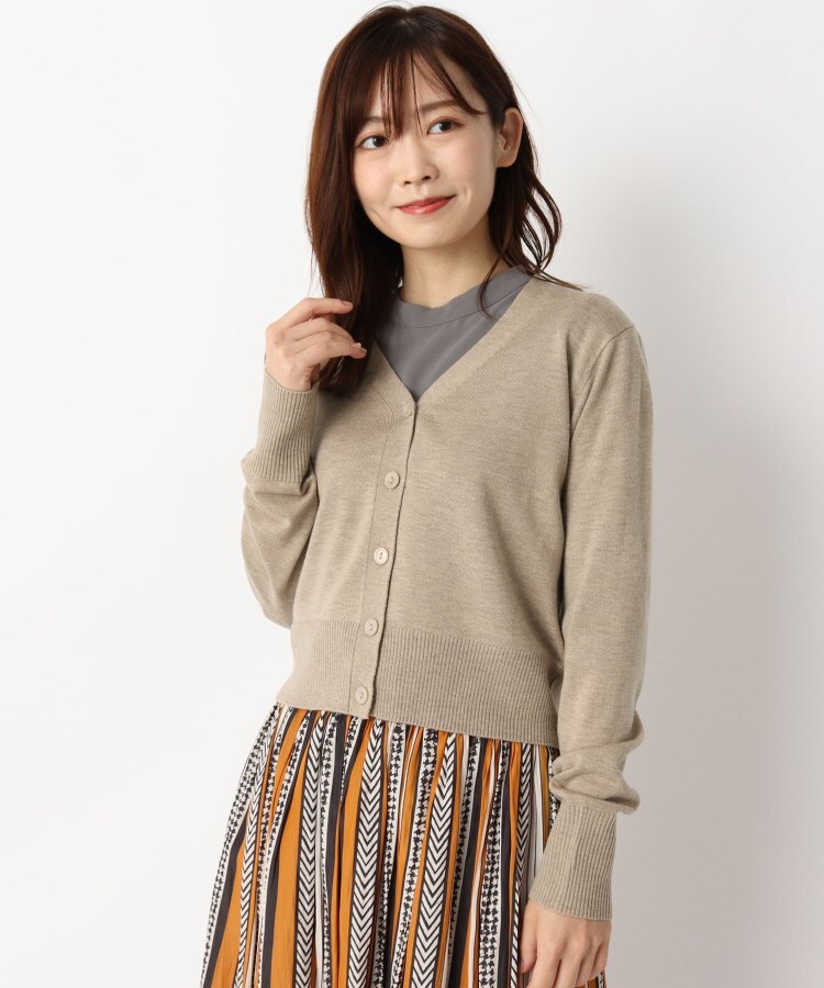 ◆プレーティングショートVネックカーディガン