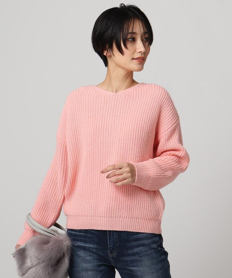 バックシャンVネックニット