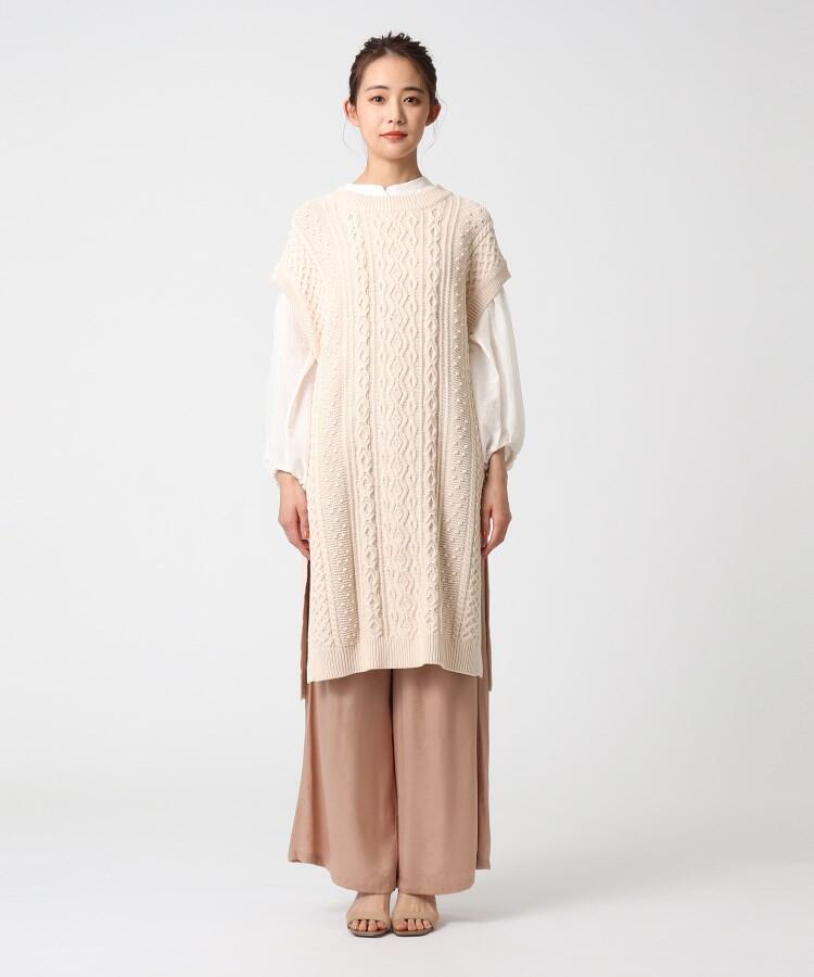 ケーブルニットロングベスト×サテンパンツ セットアップ