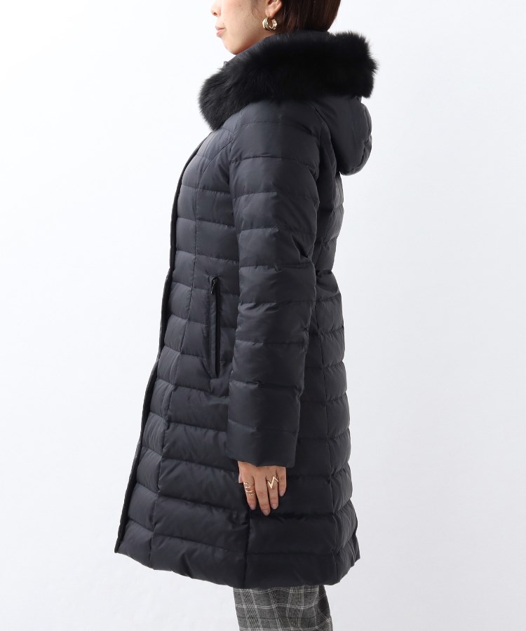 「L」フーデットダウンコート