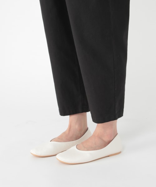 ストレッチイージーテーパードパンツ