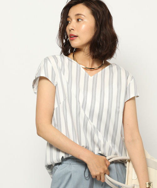 ストライプVネックブラウス ストライプVネックブラウス