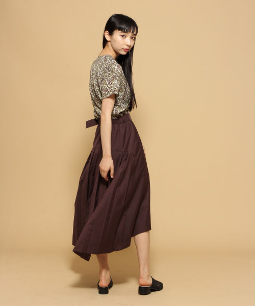 【LADIES】ペイズリータックシャツ