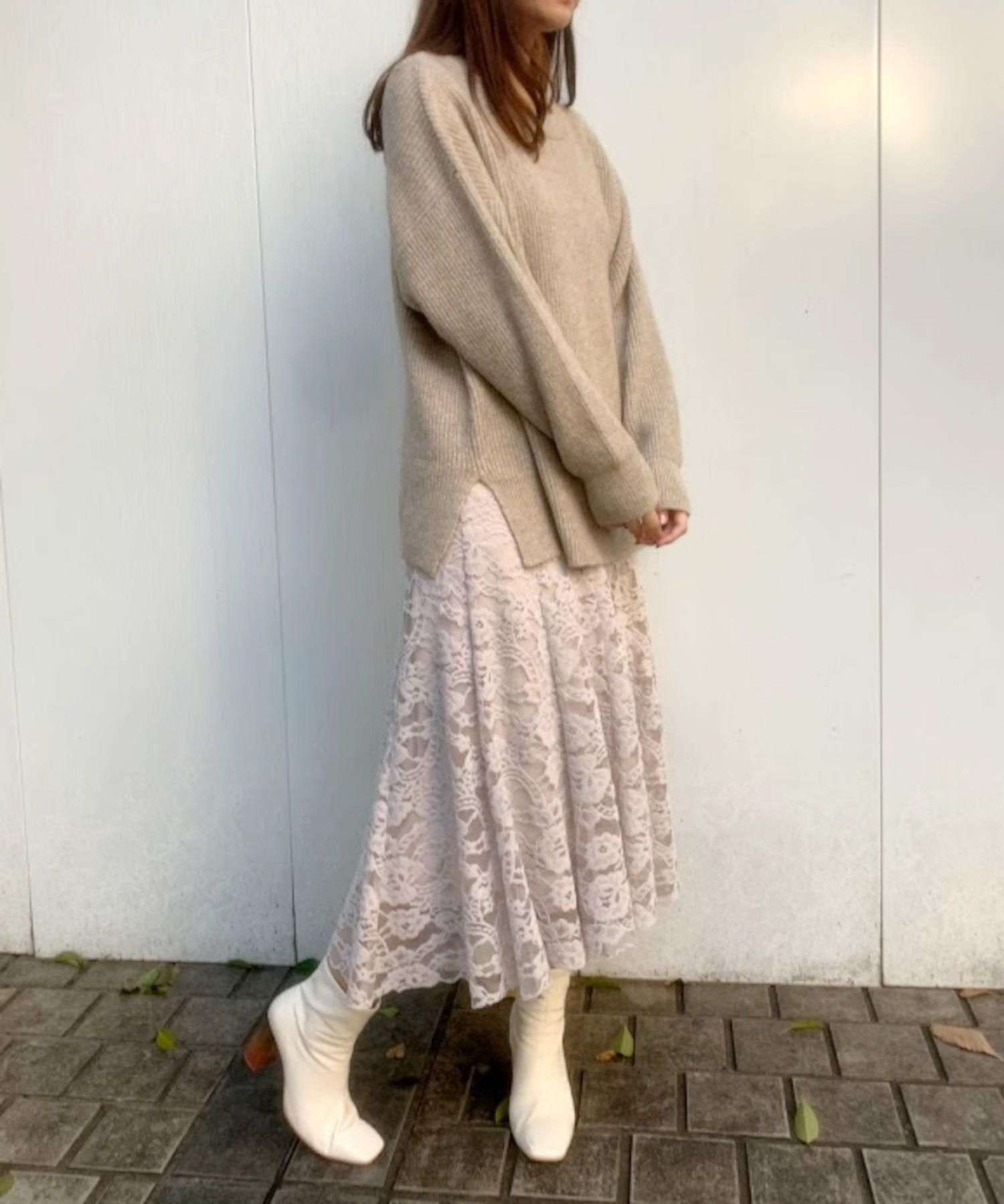 片畦クルーネックニット