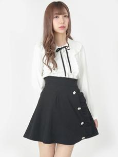 パールボタンサイドフリルスカート
