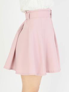 ベルト付きタックフレアスカート