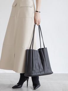 【NEW】smooth leather tote bag