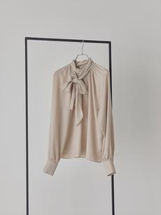 【NEW】ribbon tie classical blouse