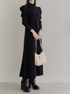 【RE ARRIVAL】 puff shoulder knit dress / black