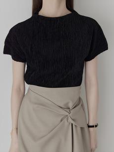 【NEW】velvet touch pleats tops / black 【NEW】velvet touch pleats tops / black