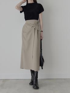 【NEW】velvet touch pleats tops / black 【NEW】velvet touch pleats tops / black