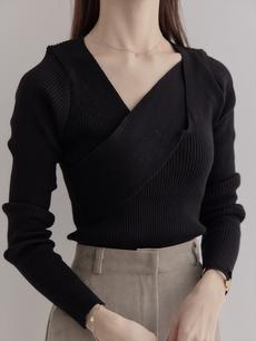 【RE ARRIVAL】 front cross design knit / black