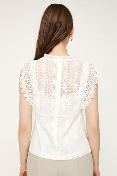 SCALLOPED SHOULDER LACE トップス