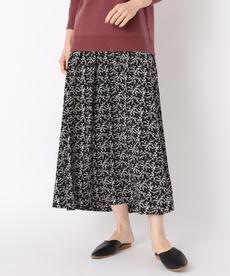 ◆【洗える/2点セットでスタイル完成！】シンプルニット＆フラワー柄スカート